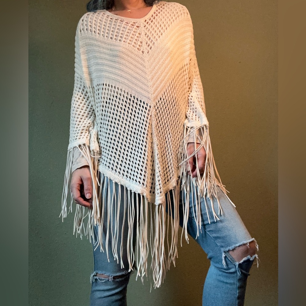 CHICO’S Poncho - Picture 2 of 8